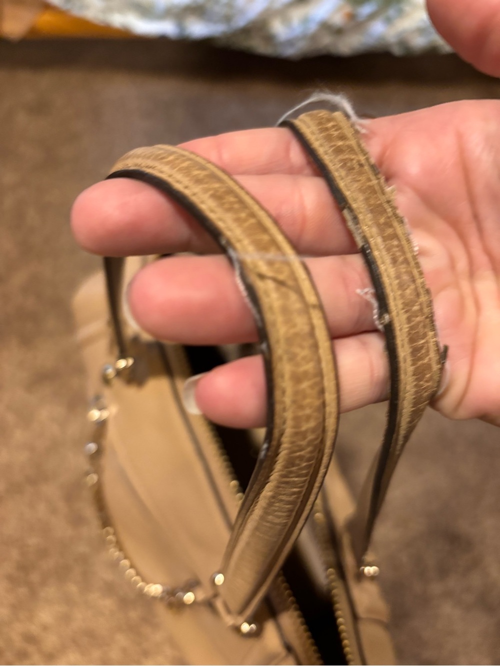 Coach Leather Hobo Satchel with lovely Gold Accent Chain - Picture 9 of 12